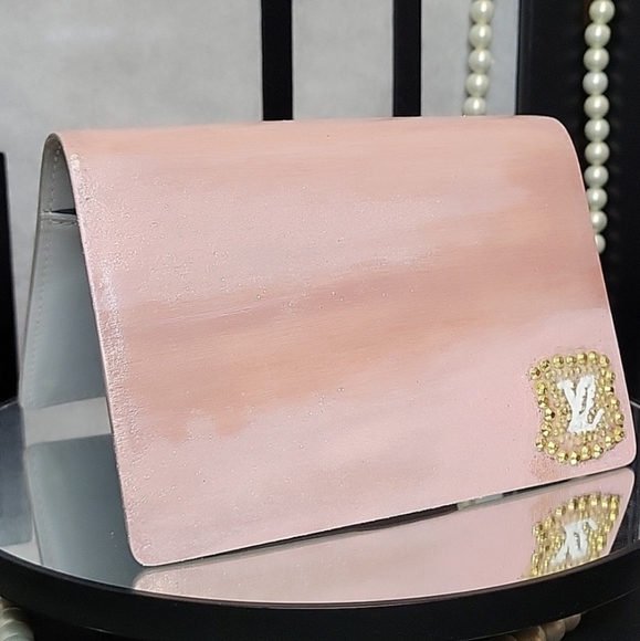 Custom Painted Bags Contact Information - Picture 13 of 16